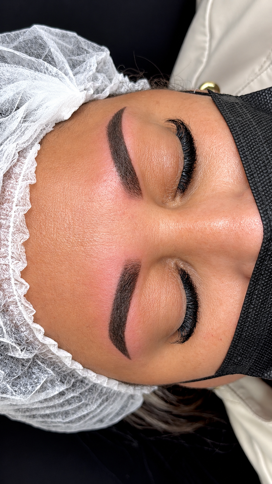 Eyebrow & Lip Micropigmentation