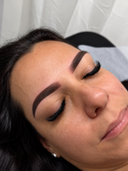 Eyebrow & Lip Micropigmentation